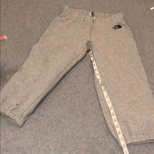 Womens North Face Logo Capri joggers